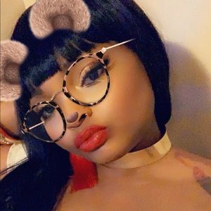 Meet your Posher, Kendra